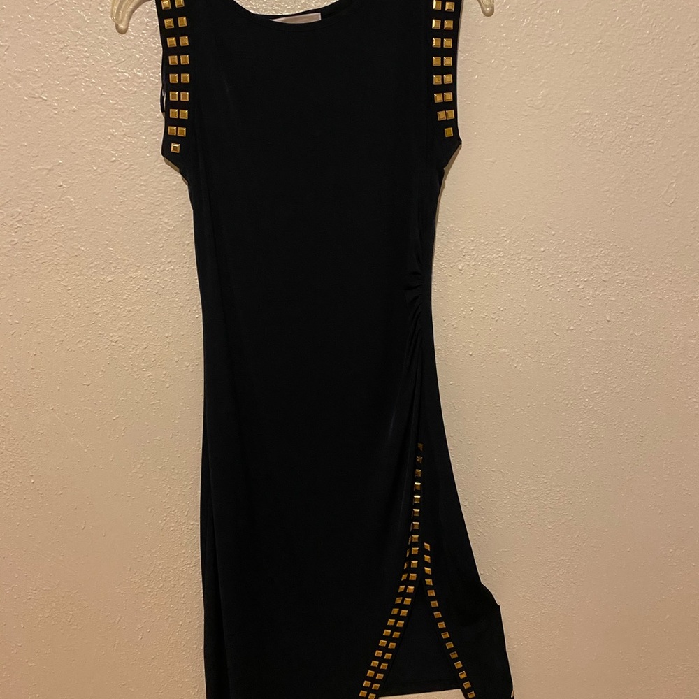 Dress - Picture 2 of 5
